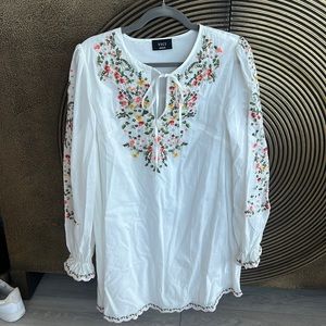 White floral embroidered tunic dress